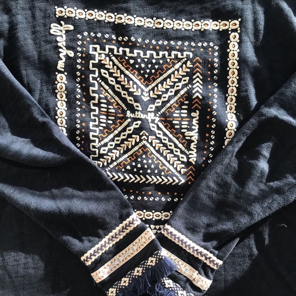 Cute sweatshirt - Picture 2 of 4